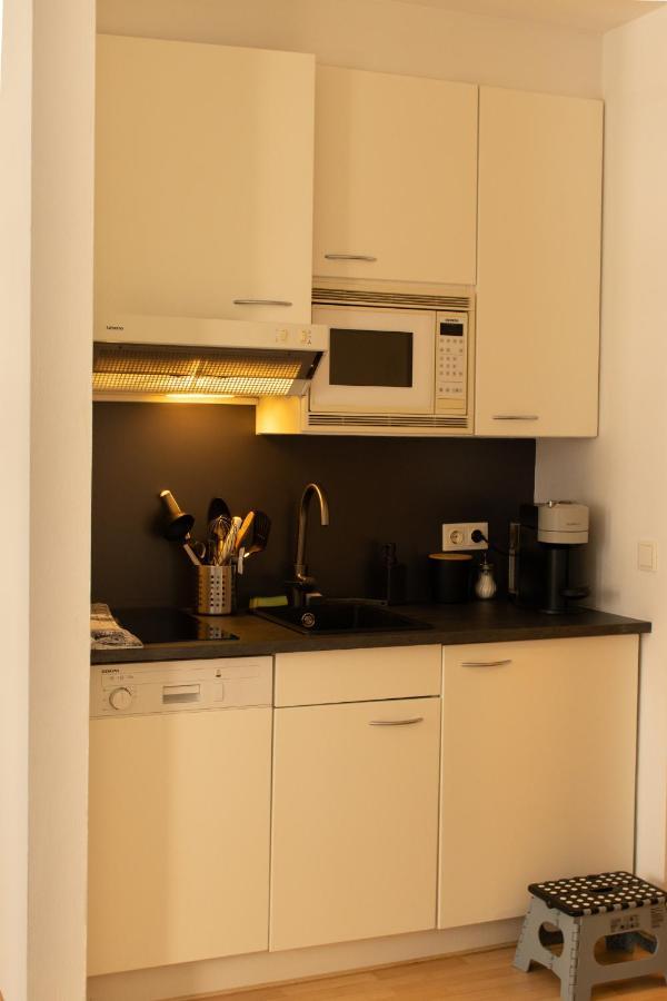 Ferienwohnung Modern - Neu - Gemutlich - Self Checkin - Zentral - Strassenbahn 38 Zum Ring Wien Exterior foto